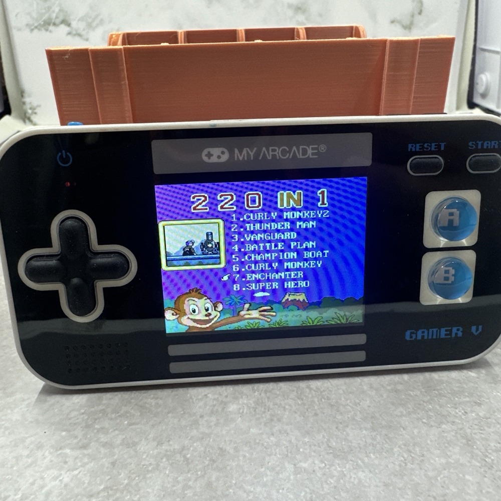 My Arcade - Gamer v Classic 220 Games in 1 hand held console